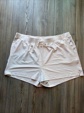 Old Navy Cream Athletic Drawstring Shorts